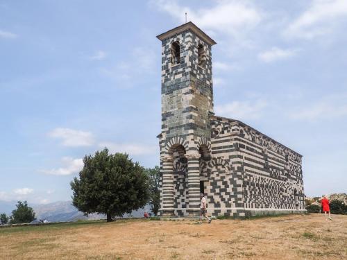 Studio A Suarella