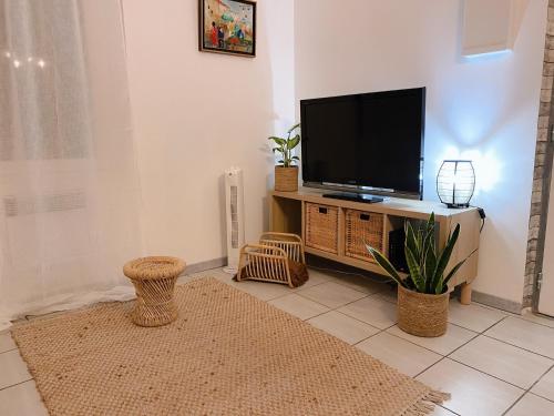 Studio Agapi, sud de la France, proche mer.