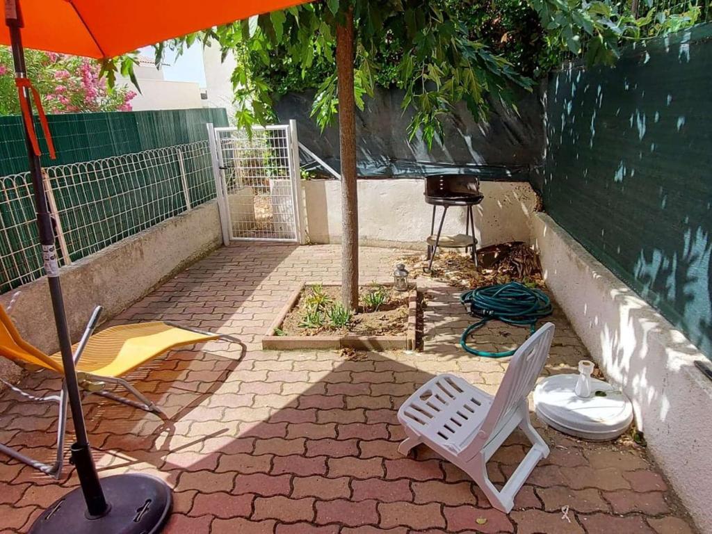 Appartement Studio Agde-Le Grau d'Agde, 1 pièce, 4 personnes - FR-1-423-230 44 Avenue du Littoral 34300 Le Grau-dʼAgde