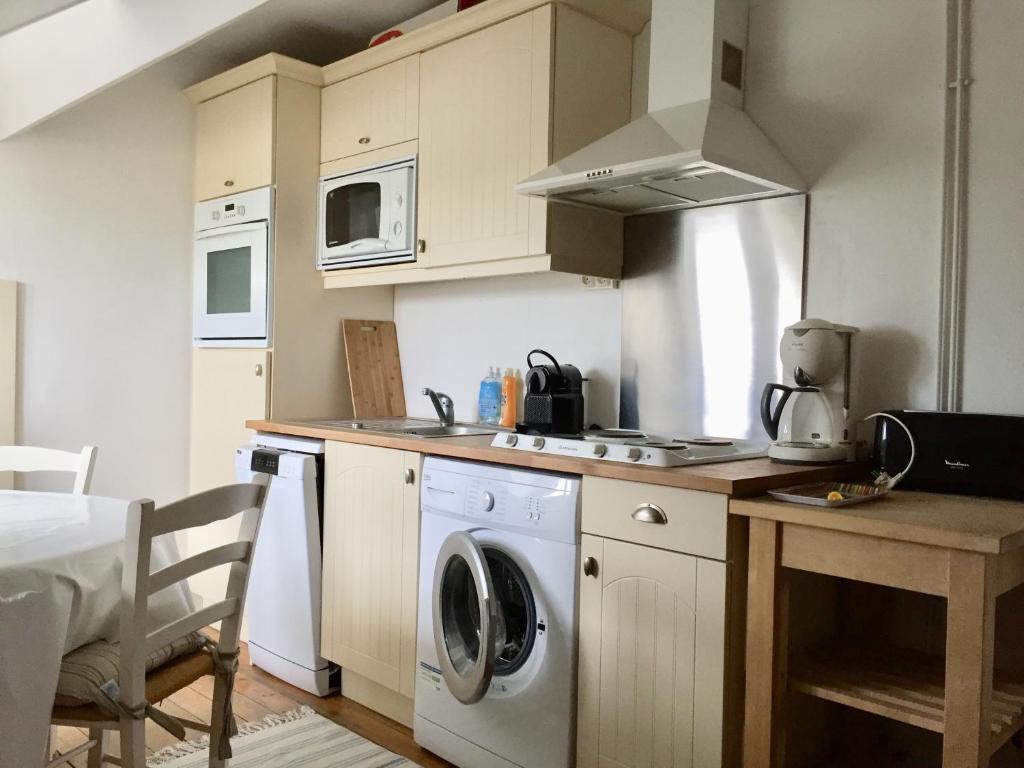 Studio Aix-les-Bains, 1 pièce, 1 personne - FR-1-555-36
