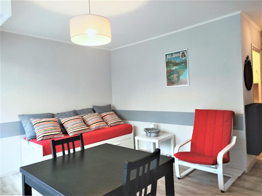 Studio Aix-les-Bains, 1 pièce, 2 personnes - FR-1-555-37 9 Boulevard des Côtes, 73100 Aix-les-Bains