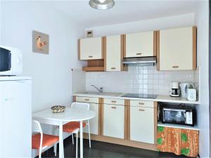 Appartement Studio Aix-les-Bains, 1 pièce, 2 personnes - FR-1-555-70 11 Montée des Carrières Romaines Bâtiment B 73100 Aix-les-Bains Rhône-Alpes