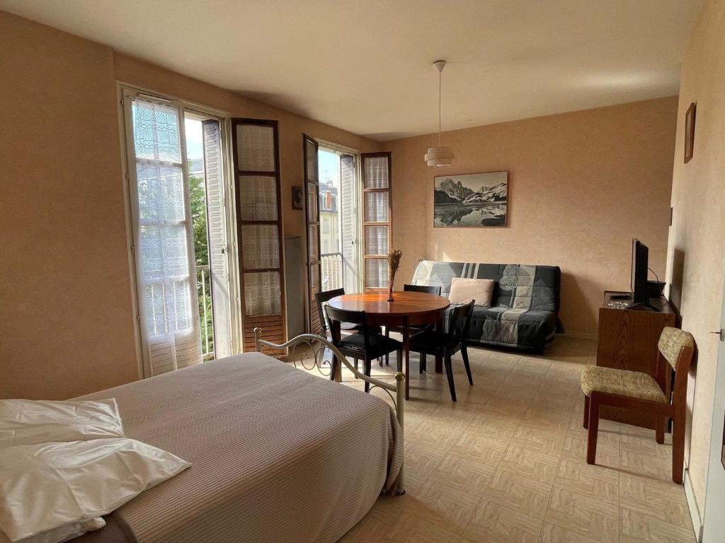 Appartement Studio Aix-les-Bains, 1 pièce, 2 personnes - FR-1-555-79 2 Rue de Chambéry 73100 Aix-les-Bains