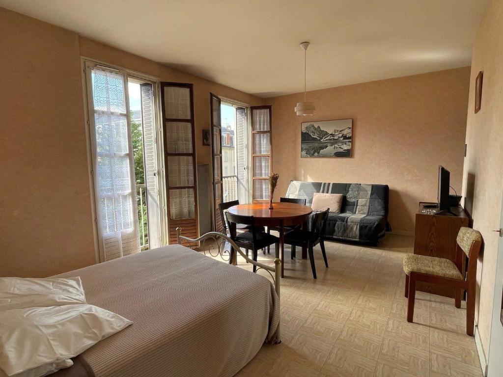 Studio Aix-les-Bains, 1 pièce, 2 personnes - FR-1-555-79 2 Rue de Chambéry, 73100 Aix-les-Bains