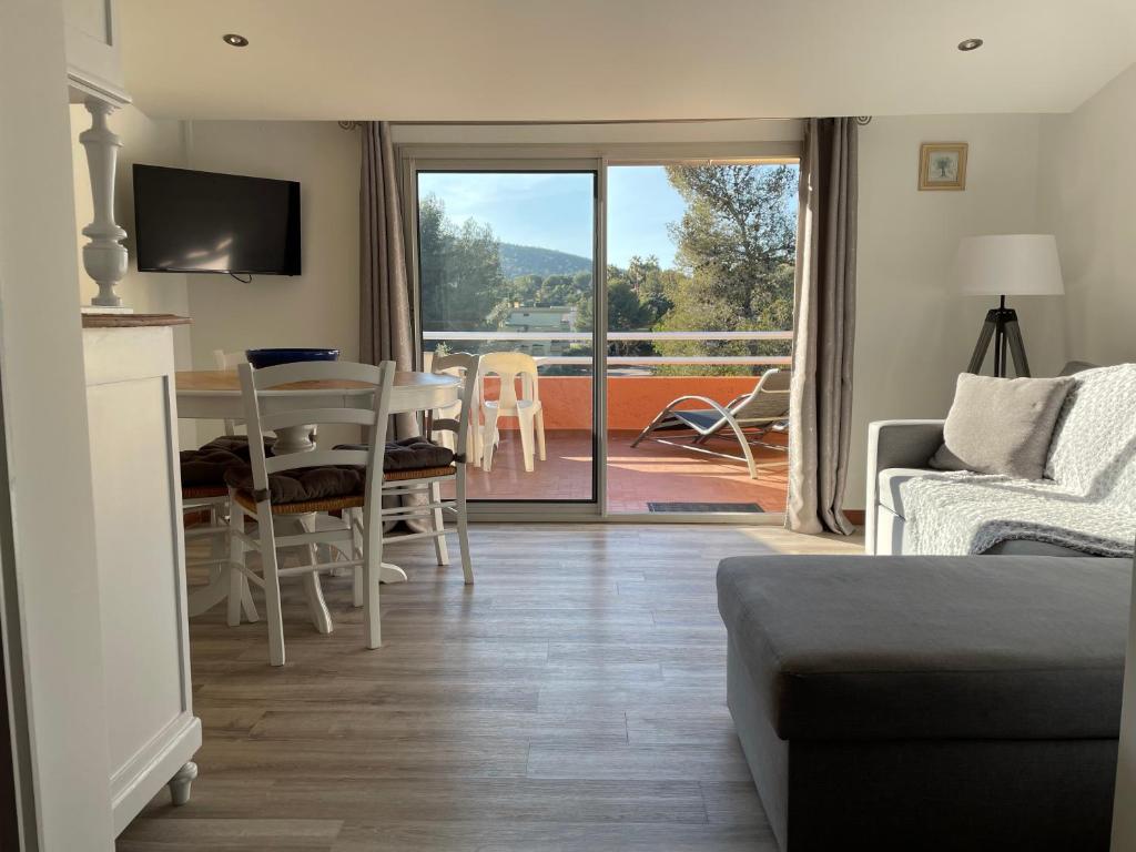 Studio Aix-les-Bains, 1 pièce, 2 personnes - FR-1-617-43