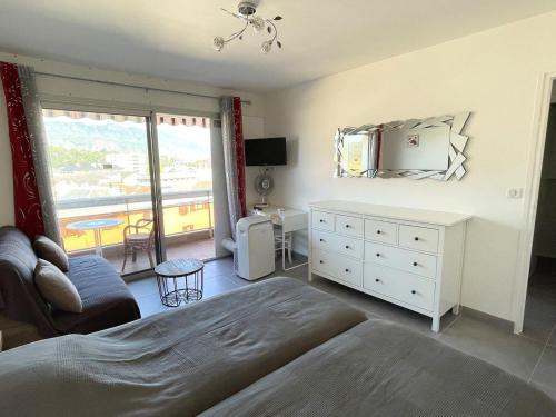 Studio Aix-les-Bains, 2 pièces, 2 personnes - FR-1-555-75