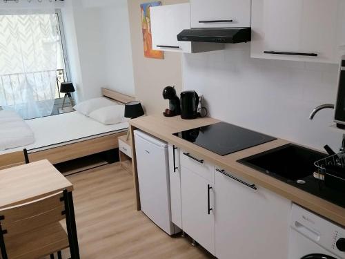 Appartement Studio Amélie-les-Bains-Palalda, 1 pièce, 2 personnes - FR-1-659-61 6 rue Castellane 1 er étage 66110 Amélie-les-Bains-Palalda Languedoc-Roussillon