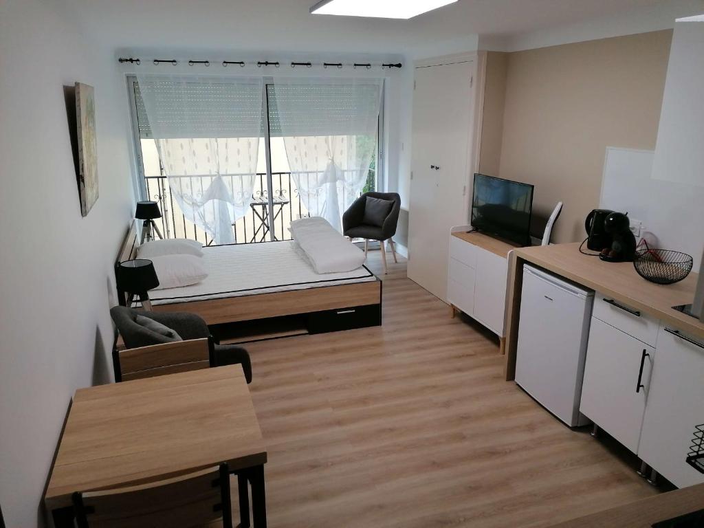 Appartement Studio Amélie-les-Bains-Palalda, 1 pièce, 2 personnes - FR-1-659-62 6 rue Castellane 2ème étage 66110 Amélie-les-Bains-Palalda