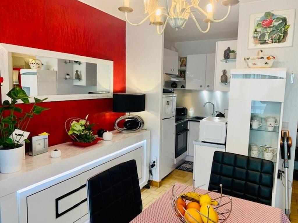 Appartement Studio Amélie-les-Bains-Palalda, 1 pièce, 2 personnes - FR-1-703-58 2, Rue Joan Di 1er étage - Apt N°15 66110 Amélie-les-Bains-Palalda