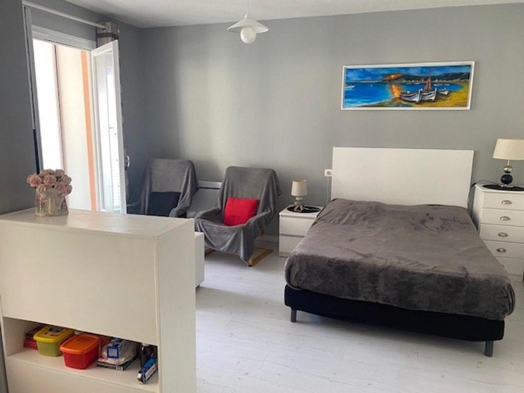 Studio Amélie-les-Bains-Palalda, 1 pièce, 2 personnes - FR-1-703-82 27 avenue du vieux pont Résidence El ribéral- 2ème étage N°3, 66110 Amélie-les-Bains-Palalda