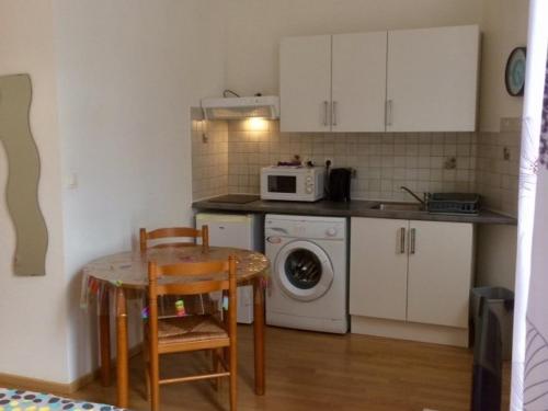 Studio Amélie-les-Bains-Palalda, 1 pièce, 2 personnes - FR-1-703-89
