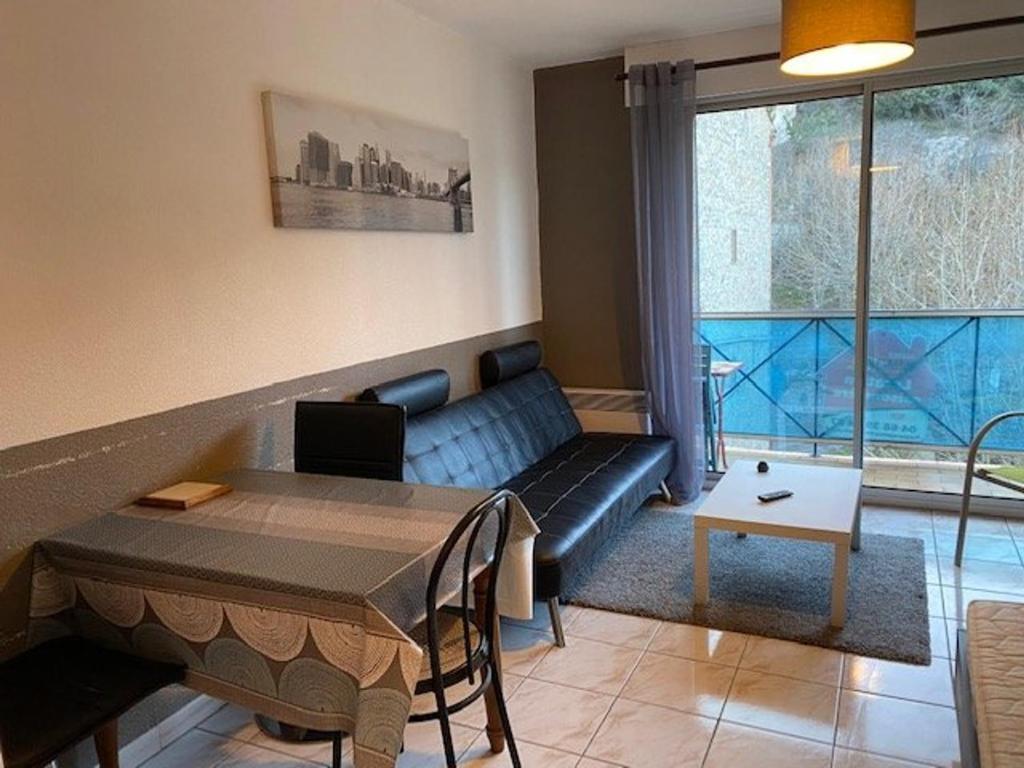 Appartement Studio Amélie-les-Bains-Palalda, 1 pièce, 3 personnes - FR-1-703-70 43 bis rue des Thermes 3e étage - Apt N°14 66110 Amélie-les-Bains-Palalda