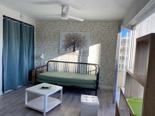 Studio Amicie 27m2, balcon couvert, près centre-gare-cathédrale, wifi