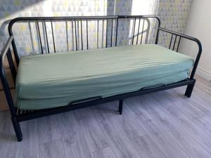 Studio Amicie 27m2, balcon couvert, près centre-gare-cathédrale, wifi