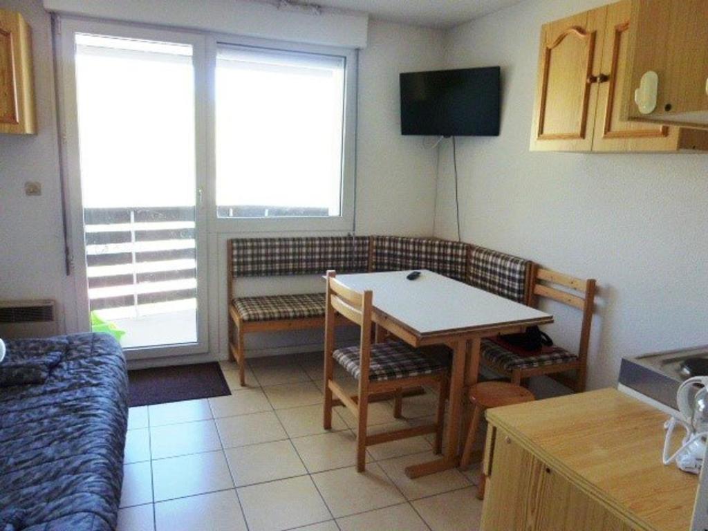 Studio Arette, 1 pièce, 4 personnes - FR-1-602-42 résidence PLEIN SOLEIL LA PIERRE ST MARTIN, 64570 Arette