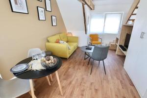 STUDIO'ART 6 * DUPLEX MEZANNINE * HYPER CENTRE