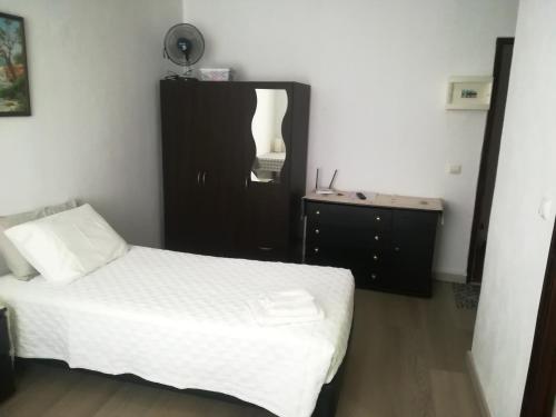 Studio at Funchal 500 m away from the beach with terrace and wifi