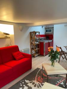Studio au calme avec jardin à 30min de Paris ou Versailles station Vesinet Le Pecq RER A OUEST