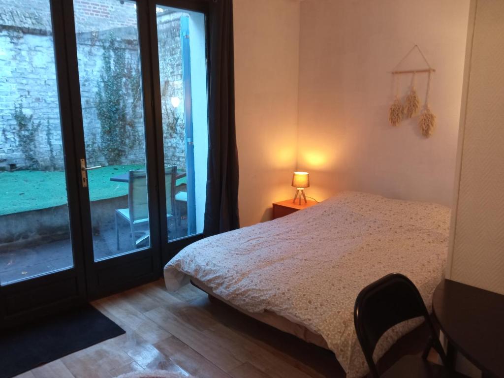 Studio au calme avec petite cour 25 Rue Janvier, 80000 Amiens