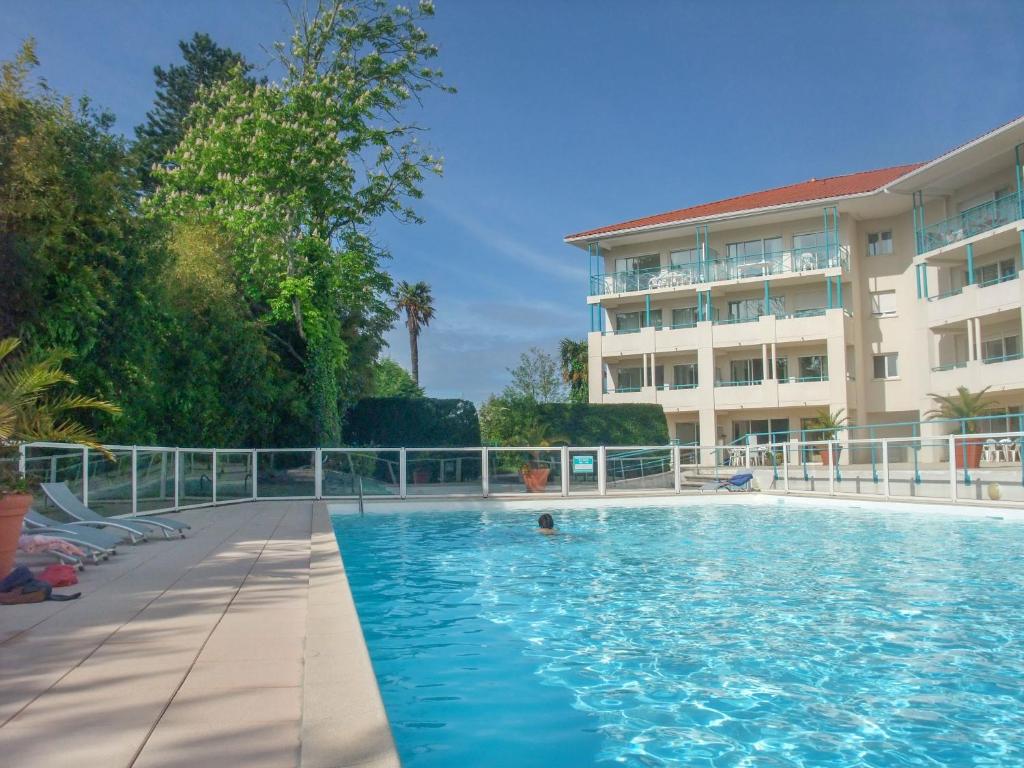 Appartement Studio au calme avec piscine, face golf, parking gratuit, tout à pied à 10mn centre ville RDC- 25 Résidence du Golf-Place William Sharp 64500 Ciboure