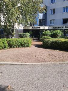 Studio au calme dans résidence Gauguin pour location courte durée et étudiants
