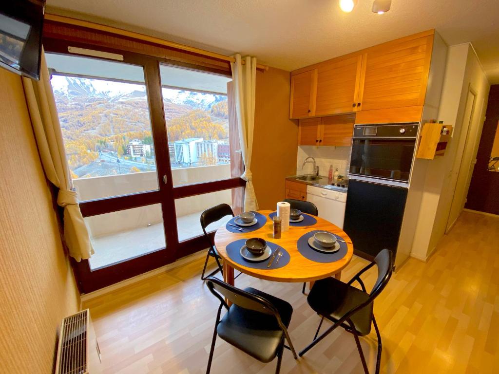 Studio au pied des pistes Super Sauze Le Supersauze, 04400 Enchastrayes