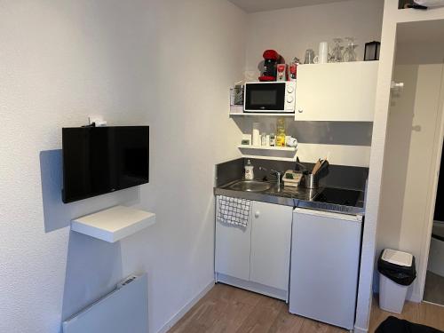 STUDIO Av MARX DORMOY CLERMONT CENTRE B