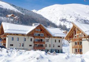 Studio avec balcon amenage a Valloire a 1 km des pistes