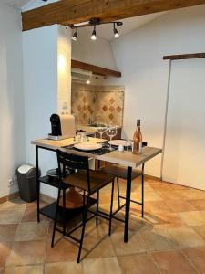 Studio avec jacuzzi, extérieur et parking privatif