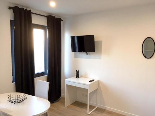 Studio avec jardin clos et wifi a Rennes