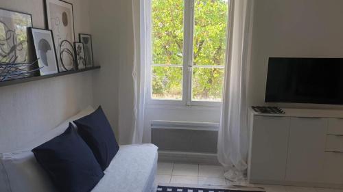 Studio avec mezzanine, proche PLAGES, hyper centre