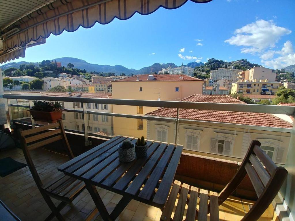 Studio avec Parking Privé au Cœur de la Ville 22 Rue Albert 1er, Appart 38, 06500 Menton