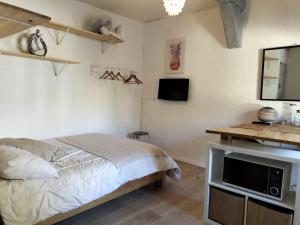 Appartement STUDIO avec PARKING TOUT A PIED et CALME 8 Rue de l'Immortelle 83150 Bandol Provence-Alpes-Côte d\'Azur