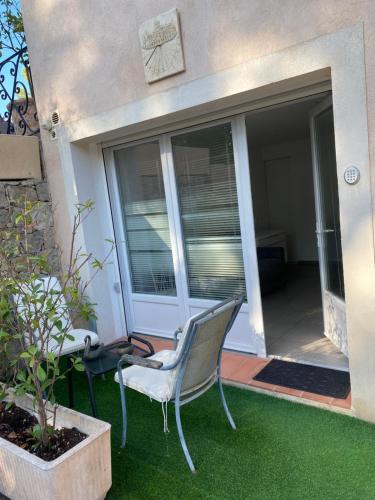 Appartement Studio avec petit déjeuner Chemin des Hautes Bastides 06650 Le Rouret Provence-Alpes-Côte d\'Azur