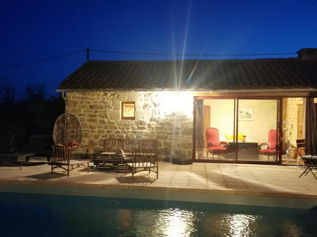 Studio avec piscine partagee jardin amenage et wifi a Bio Vilhes Lot, Occitanie, 46500 Bio