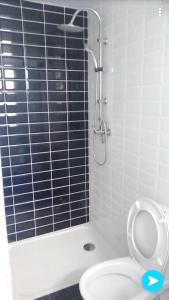 Studio avec piscine partagee jardin clos et wifi a Marseille