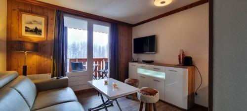 Studio avec piscine privee et balcon amenage a Huez
