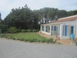 studio avec piscine sur 3000 mètres de terrain