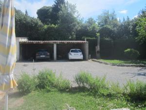 studio avec piscine sur 3000 mètres de terrain