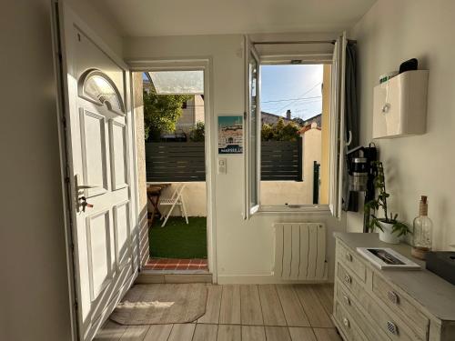 Studio avec terrasse-Orange Vélodrome