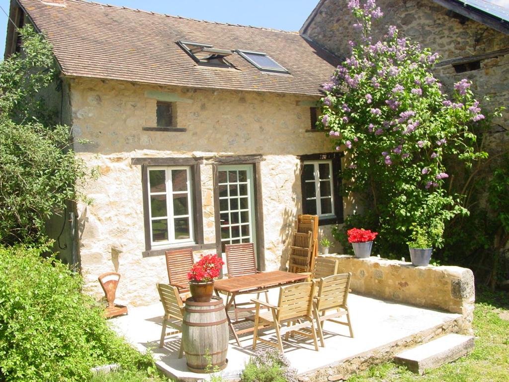 Studio avec terrasse, parking, centre-ville 65100 Lourdes