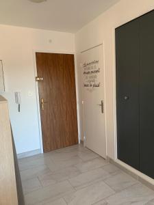 studio avec terrasse parking