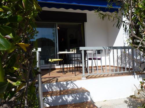 Studio avec terrasse Port Camargue résidence en front de mer
