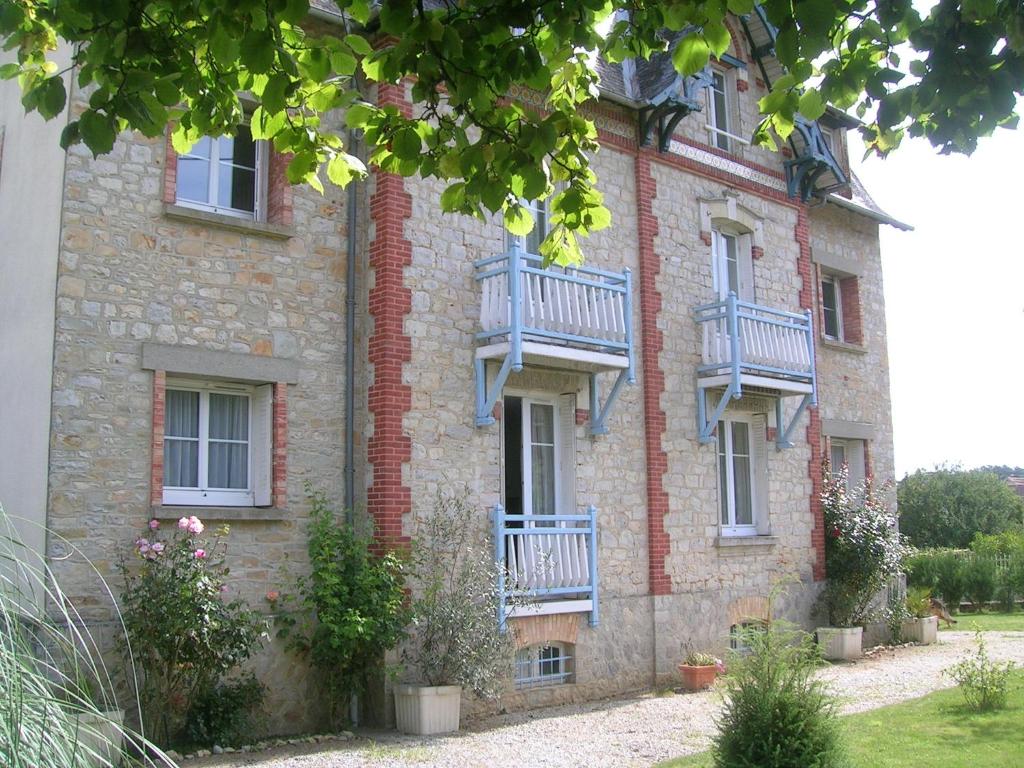Studio avec terrasse vue sur port du Crouesty