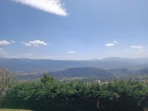 Studio avec vue panoramique sur la montagne