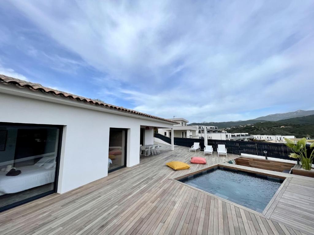 Studio avec vue sur la mer terrasse amenagee et wifi a La Seyne sur Mer 83500 La Seyne-sur-Mer
