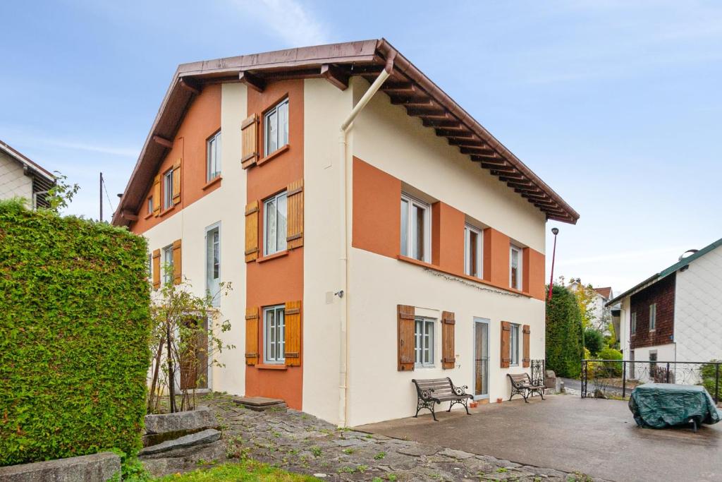 Studio avec vue sur le lac jardin amenage et wifi a Gerardmer a 1 km des pistes 3 Chemin du Barat, 88400 Gérardmer