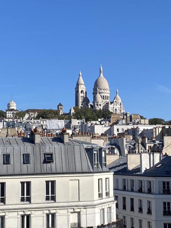 Appartement Studio avec vue sur le Sacré Coeur 3 Boulevard de Clichy 75009 Paris