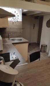 Appartement Studio Avignon Intra Muros 7 Rue Folco de Baroncelli 84000 Avignon Provence-Alpes-Côte d\'Azur