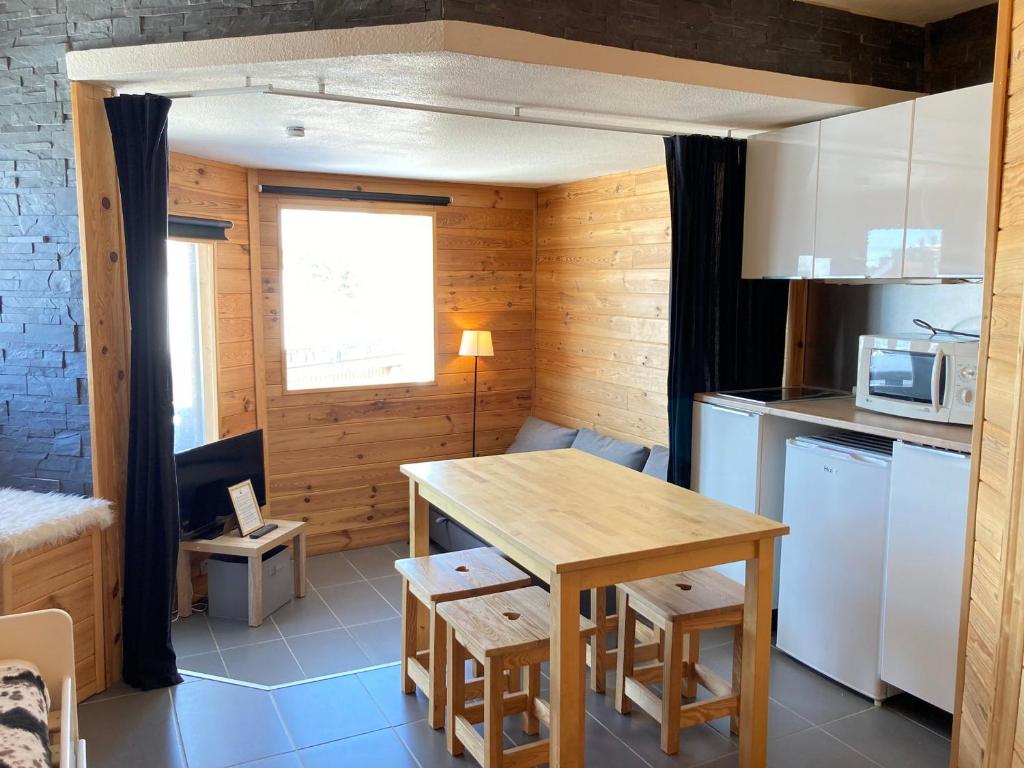 Appartement Studio Avoriaz 1800, 1 pièce, 3 personnes - FR-1-634-84 Résidence Snow 74110 Morzine